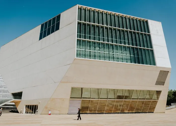 Five Seven Nine Daire Porto